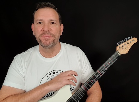 Mike created the blues lead guitar and improvisation course